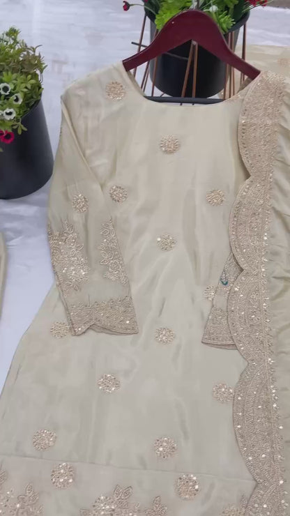 Elegant Chinnon Silk Embroidered Set